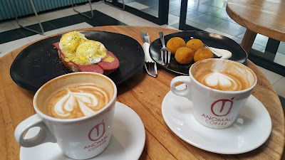 Anomali Coffee Menteng