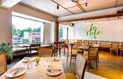 Le Cafe | Best European Cafe in Chembur, Mumbai