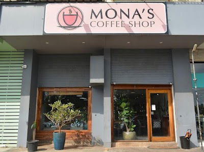 Mona’s Coffee Shop porvorim