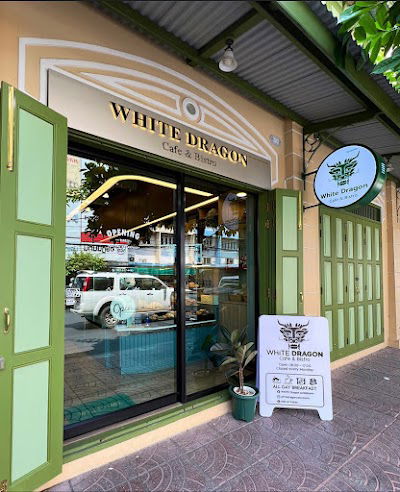 WHITE DRAGON cafe & bistro